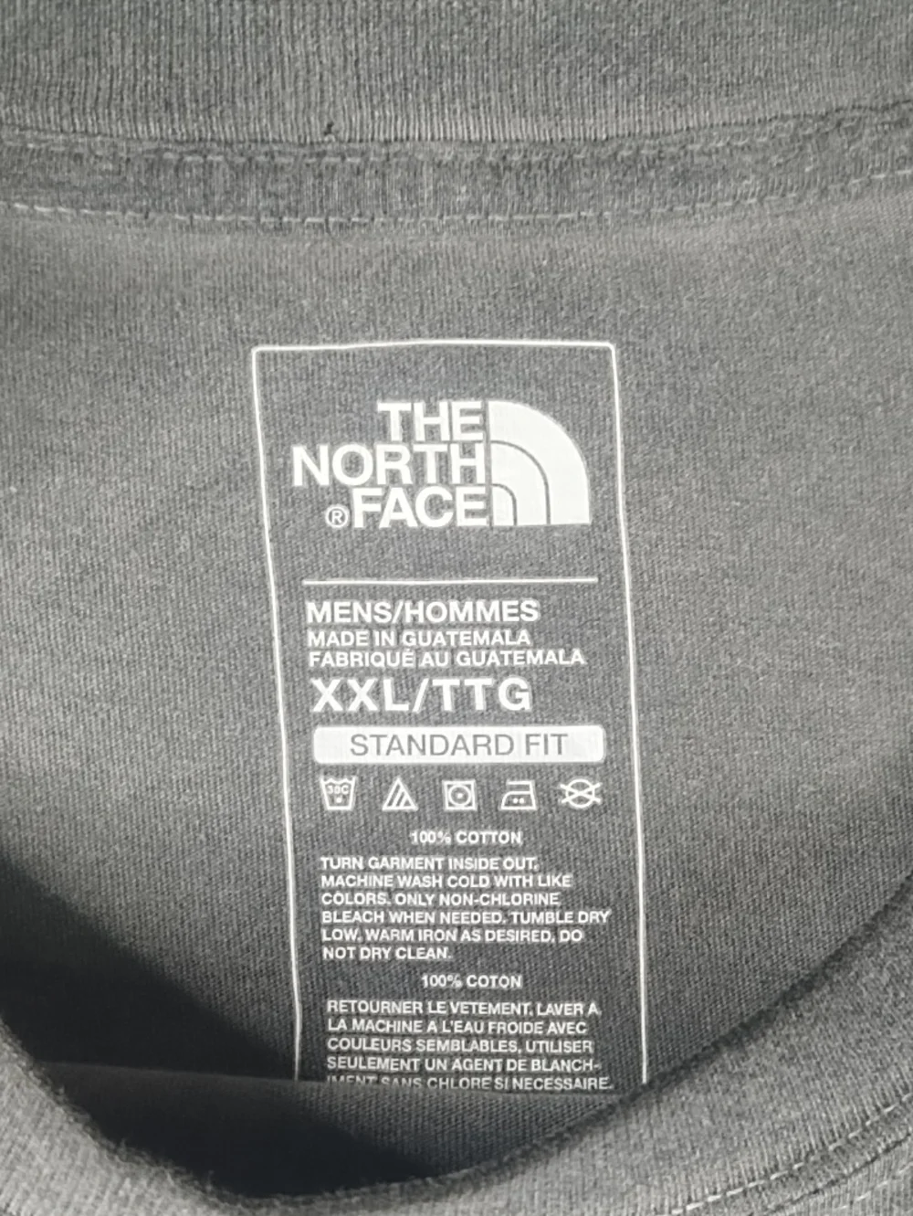 The North Face Men's Short Sleeve Pocket Tee - Charcoal